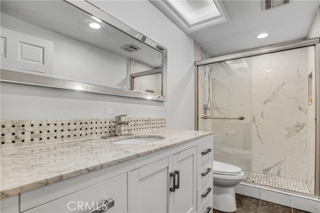 18238 Hastings Way, Porter Ranch CA: https://media.crmls.org/medias/e8edde1c-83e9-41b4-9f47-ebc61ad96e20.jpg