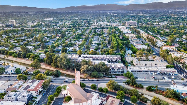 Detail Gallery Image 35 of 37 For 13331 Moorpark St #319,  Sherman Oaks,  CA 91423 - 2 Beds | 2 Baths