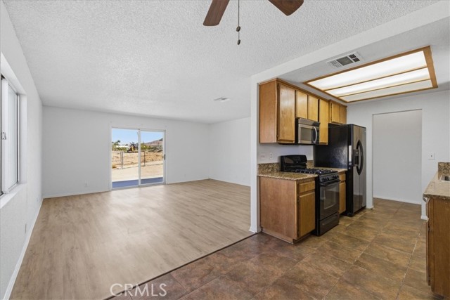 Detail Gallery Image 10 of 45 For 6851 Quail Spring, Twentynine Palms,  CA 92277 - 3 Beds | 2 Baths