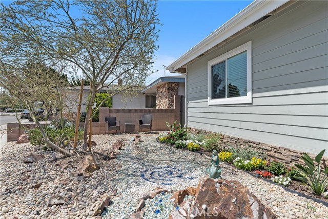 1837 N Studebaker Road, Long Beach CA: https://media.crmls.org/medias/e8ee6280-85d0-4e2f-8d1d-99907f0dff6e.jpg