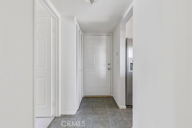 Detail Gallery Image 5 of 21 For 18640 Collins St #220,  Tarzana,  CA 91356 - 2 Beds | 2 Baths