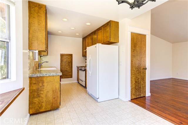 Detail Gallery Image 12 of 35 For 2038 Mountain View Dr, Los Osos,  CA 93402 - 2 Beds | 2 Baths