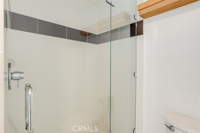 11354 Sunshine Terrace, Studio City CA: https://media.crmls.org/medias/e8ef3883-88a0-468c-b71f-d4338a1400ba.jpg