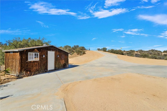 Detail Gallery Image 52 of 69 For 6297 Coleridge, Oak Hills,  CA 92344 - 7 Beds | 4 Baths