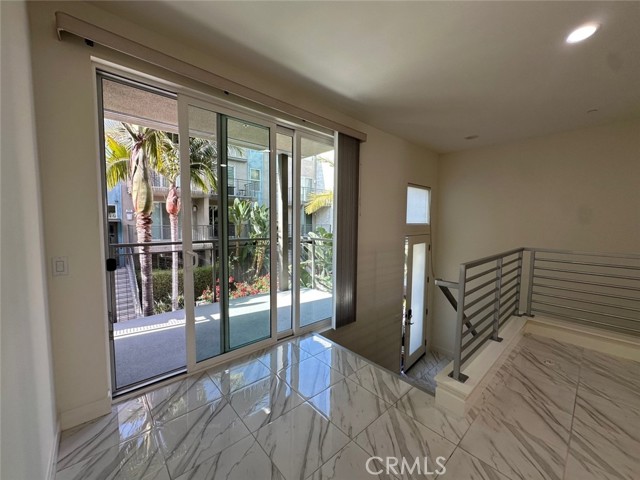 Detail Gallery Image 7 of 19 For 248 Rockefeller, Irvine,  CA 92612 - 3 Beds | 3/1 Baths