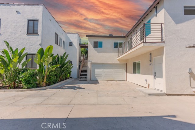 128 S Harper Avenue, Los Angeles CA: https://media.crmls.org/medias/e8f1021a-219a-4c5d-8f97-917de36490e9.jpg