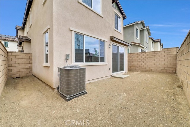 Detail Gallery Image 44 of 57 For 16185 Lozano #6,  Fontana,  CA 92336 - 3 Beds | 2/1 Baths