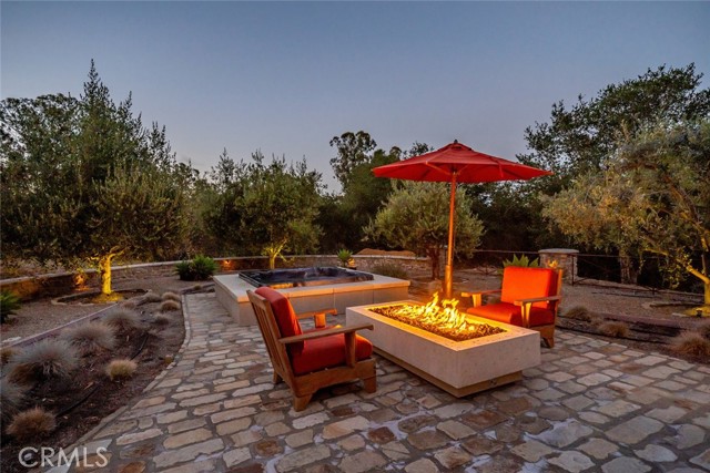 1155 Carpenter Canyon Road, Arroyo Grande CA: https://media.crmls.org/medias/e8f1cac5-1621-48df-8067-415dd44b0e82.jpg