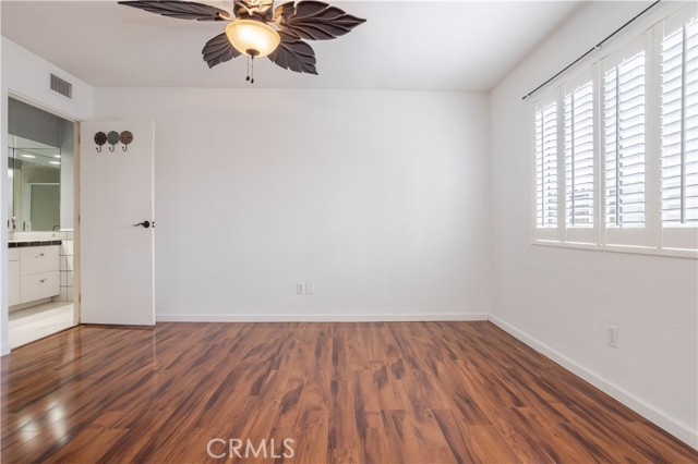 Image 17 of 40 For 28083 Langside Avenue