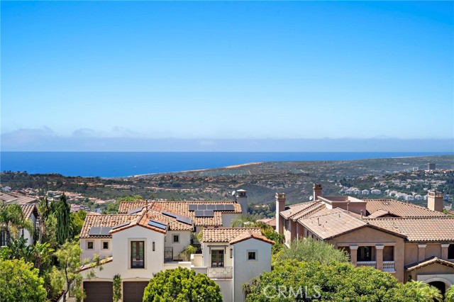 39 Sarteano Dr., Newport Coast CA: https://media.crmls.org/medias/e8f28dbd-b5f0-428f-b19f-6a9819edae18.jpg