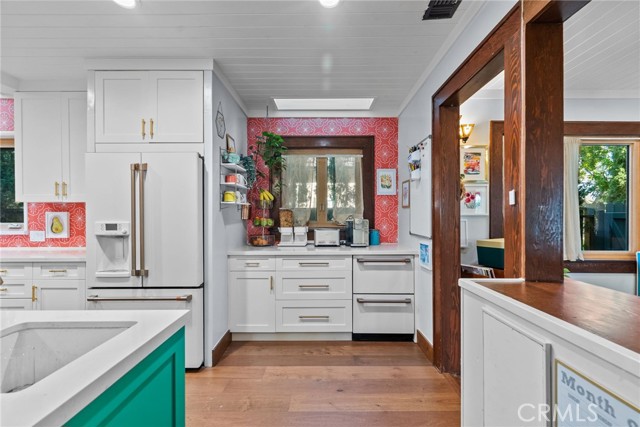 Detail Gallery Image 22 of 55 For 1719 Monte Vista St, Pasadena,  CA 91106 - 4 Beds | 4 Baths
