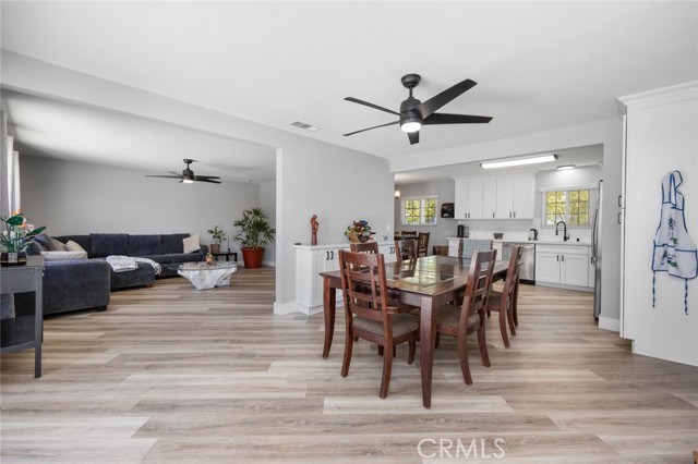 11911 Ivy Lane, Moreno Valley CA: https://media.crmls.org/medias/e8f311be-8034-45a4-8159-1b1131bf9876.jpg