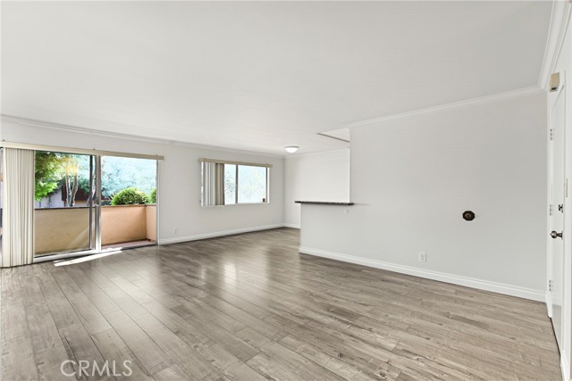 5403 Newcastle Avenue photo 10