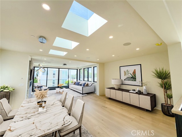 Detail Gallery Image 30 of 56 For 404 16th St, Manhattan Beach,  CA 90266 - 5 Beds | 5/2 Baths