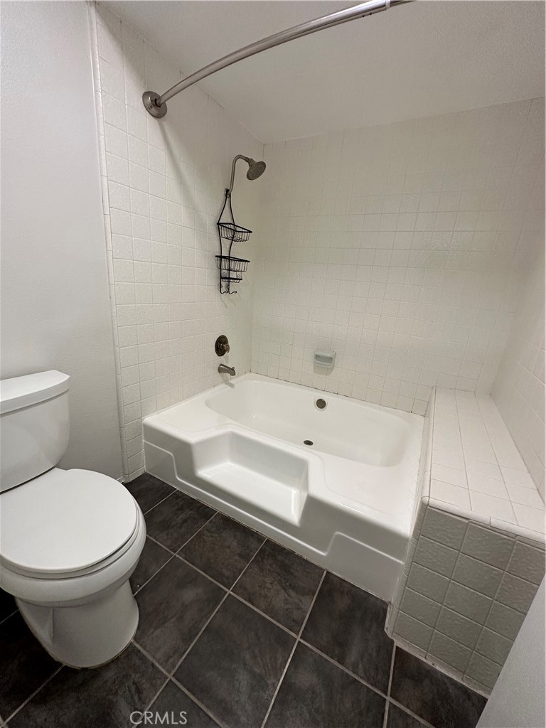 MLS #OC25180178 image #10