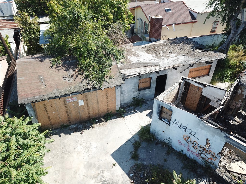 https://media.crmls.org/medias/e8f45825-d31e-4665-9010-ae45269d8731.jpg?preset=X-Large