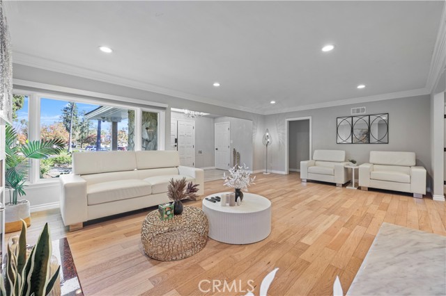 1701 Virginia, San Marino CA: https://media.crmls.org/medias/e8f45b27-62ae-4bfb-a659-0653f9661619.jpg