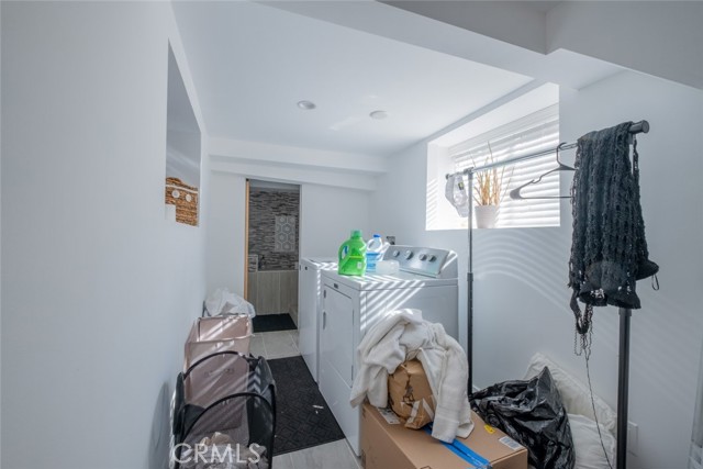 Detail Gallery Image 16 of 38 For 6436 Day St, Tujunga,  CA 91042 - 5 Beds | 4 Baths