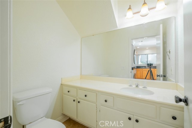 Detail Gallery Image 9 of 23 For 76 Willowcrest Ln, Pomona,  CA 91766 - 3 Beds | 2/1 Baths