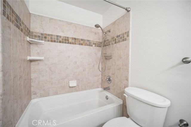 Detail Gallery Image 23 of 37 For 17311 Chatsworth St #4,  Granada Hills,  CA 91344 - 3 Beds | 2/1 Baths