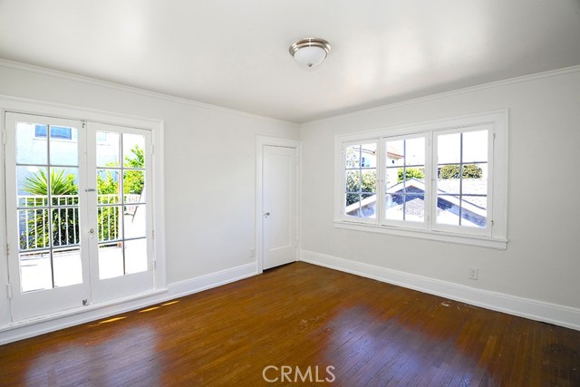 Detail Gallery Image 11 of 34 For 11343 Missouri Ave, Los Angeles,  CA 90025 - 4 Beds | 3 Baths