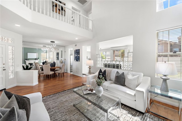 15283 Rousseau Lane, La Mirada CA: https://media.crmls.org/medias/e8f6e1d4-e4ec-481a-9f43-753bb549025e.jpg