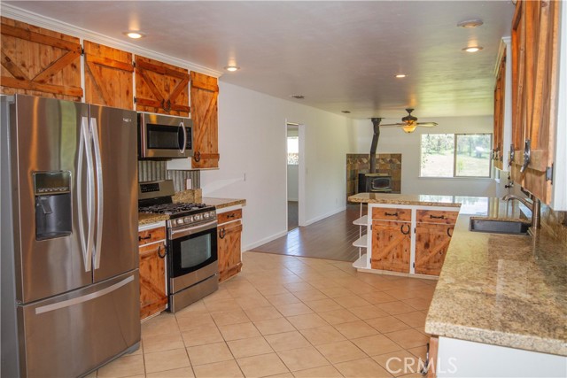Detail Gallery Image 13 of 49 For 46983 Orchard Dr, Miramonte,  CA 93641 - 3 Beds | 2 Baths