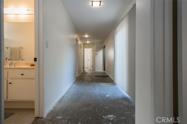 15929 Sunburst Street, North Hills CA: https://media.crmls.org/medias/e8f7ee9a-4f7d-420d-96f3-27655153277d.jpg
