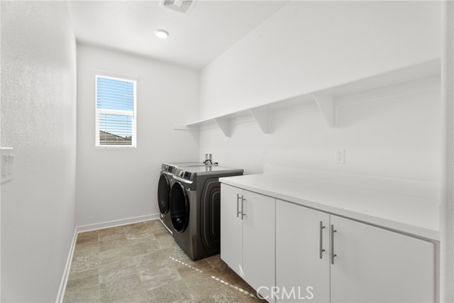 Detail Gallery Image 18 of 53 For 18121 Outlook Way, Saugus,  CA 91350 - 4 Beds | 3 Baths