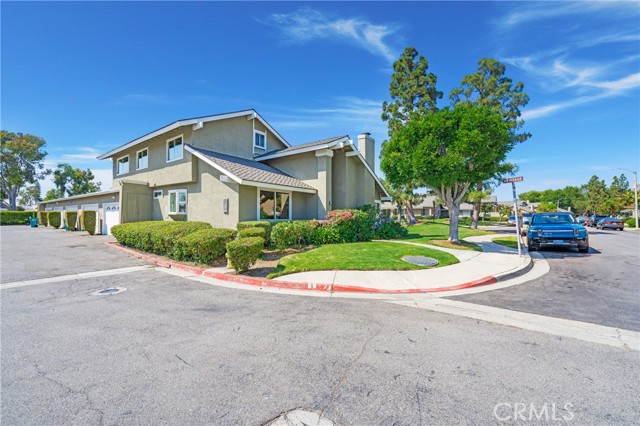 Detail Gallery Image 6 of 60 For 20 Sacramento, Irvine,  CA 92604 - 3 Beds | 2/1 Baths