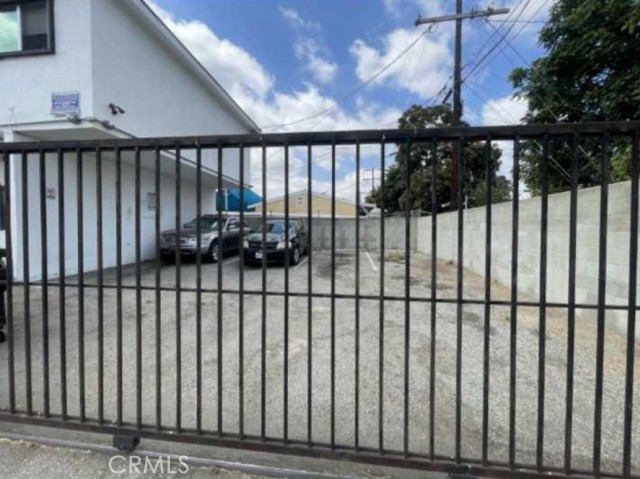 Detail Gallery Image 11 of 33 For 317 W 76th #1,  Los Angeles,  CA 90003 - 2 Beds | 1 Baths