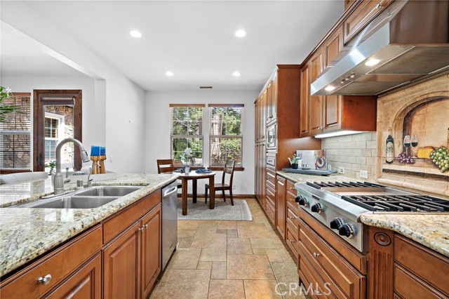 Detail Gallery Image 19 of 68 For 28 Drackert Ln, Ladera Ranch,  CA 92694 - 4 Beds | 3/1 Baths