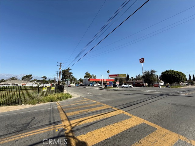 Detail Gallery Image 4 of 15 For 10621 Jurupa Rd, Jurupa Valley,  CA 91752 - – Beds | – Baths