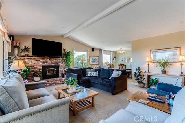 Detail Gallery Image 10 of 47 For 1960 Andre Ave, Los Osos,  CA 93402 - 3 Beds | 3 Baths