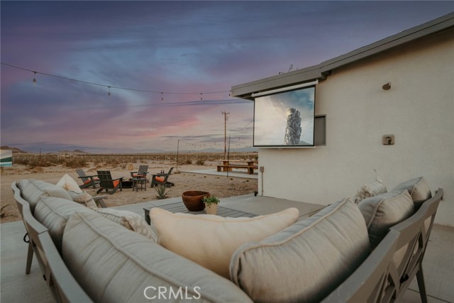 79124 Valle Vista Road, 29 Palms CA: https://media.crmls.org/medias/e8fb5178-07f2-4cfa-a449-aee58f13a570.jpg
