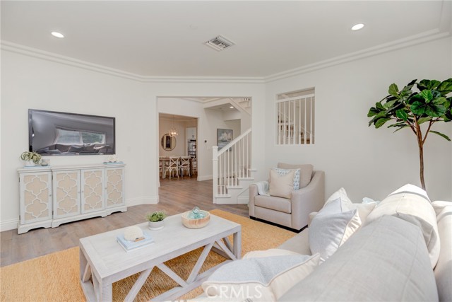 2220 Gates Avenue, Redondo Beach, California 90278, 4 Bedrooms Bedrooms, ,2 BathroomsBathrooms,Residential,Sold,Gates,SB21194759