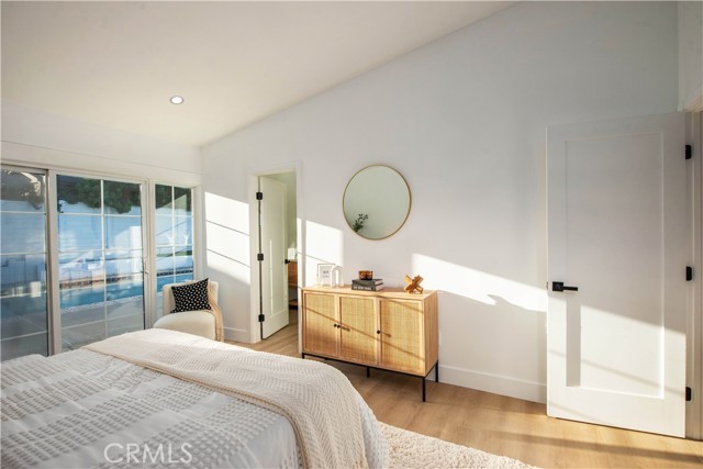 9355 Ruffner Avenue, Northridge CA: https://media.crmls.org/medias/e8fbfa5b-bd6d-40fb-a694-d566d6187174.jpg