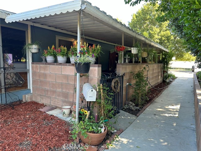 Detail Gallery Image 23 of 30 For 26713 Oak Crossing Rd #C,  Newhall,  CA 91321 - 2 Beds | 1/1 Baths