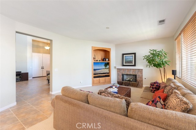 Detail Gallery Image 12 of 58 For 4515 Garden City, Corona,  CA 92883 - 5 Beds | 3 Baths