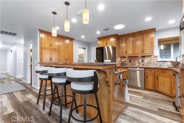 Detail Gallery Image 17 of 73 For 1856 Southfork Pl, Paso Robles,  CA 93446 - 3 Beds | 4 Baths