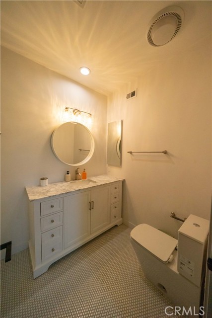 Detail Gallery Image 69 of 74 For 17437 Oak Creek Ct, Encino,  CA 91316 - 5 Beds | 5/1 Baths