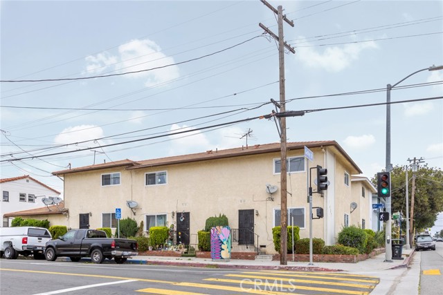 1437 S Gaffey Street, San Pedro CA: https://media.crmls.org/medias/e8fe92c9-58b4-4cf1-83a7-5690fe3e1ecb.jpg