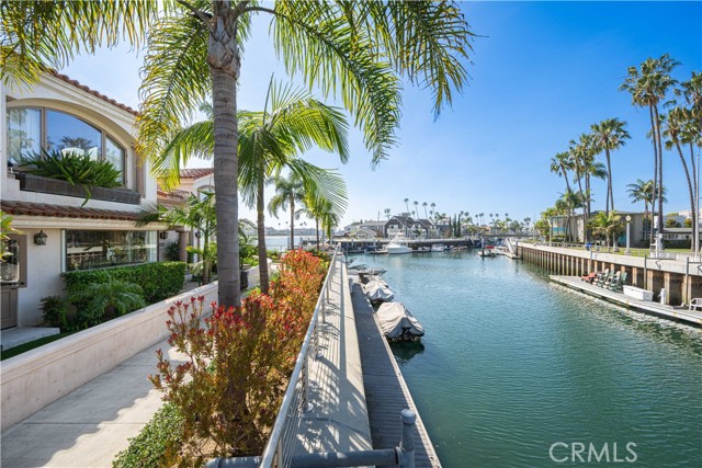 Detail Gallery Image 16 of 75 For 221 Rivo Alto Canal, Long Beach,  CA 90803 - 4 Beds | 5 Baths