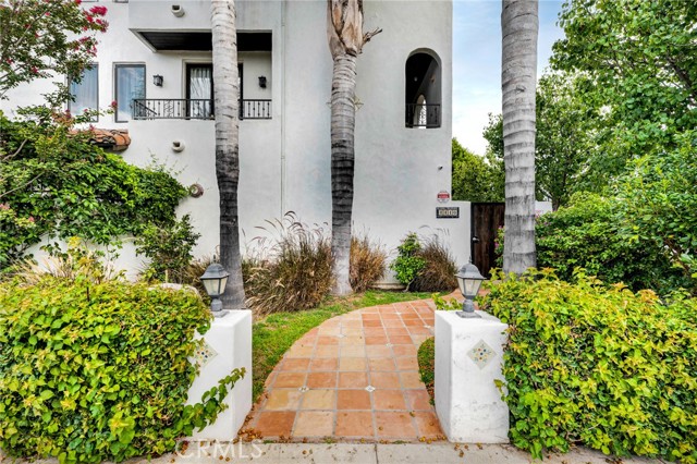 4440 Talofa Avenue, 101 photo 5