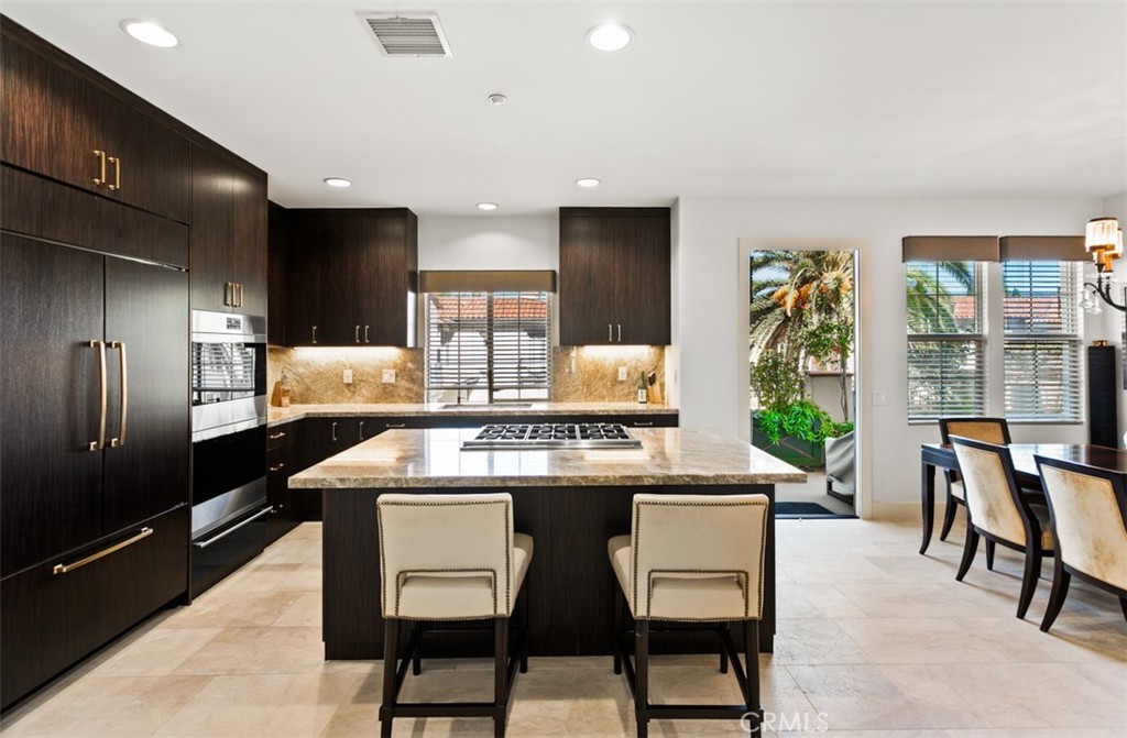 MLS #OC25243202 image #6