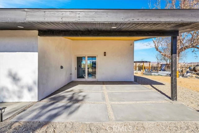 1421 Sunrise Avenue, 29 Palms CA: https://media.crmls.org/medias/e8fee172-dc8c-4bc7-af14-3c735493d7b4.jpg