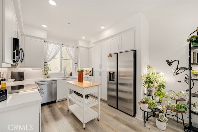 Detail Gallery Image 9 of 38 For 606 Dawson, Long Beach,  CA 90814 - 2 Beds | 2/1 Baths