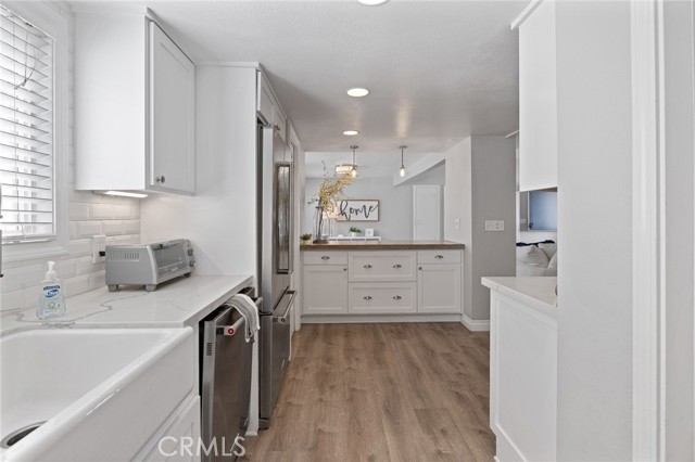 412 Colton Street, Newport Beach CA: https://media.crmls.org/medias/e8ff50a3-8778-4d51-b546-63621c21e858.jpg
