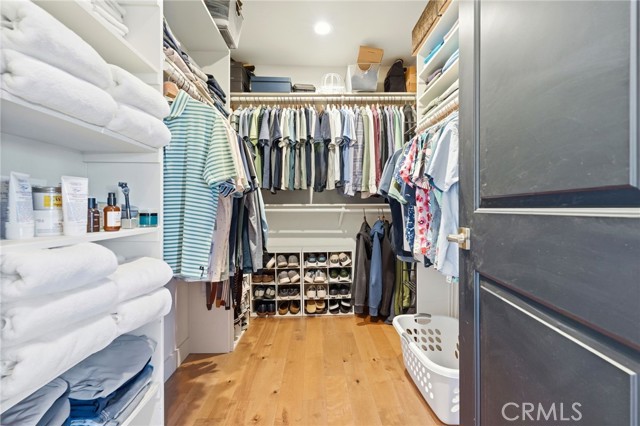 Detail Gallery Image 42 of 57 For 2311 W Clark Ave, Burbank,  CA 91506 - 4 Beds | 4/1 Baths