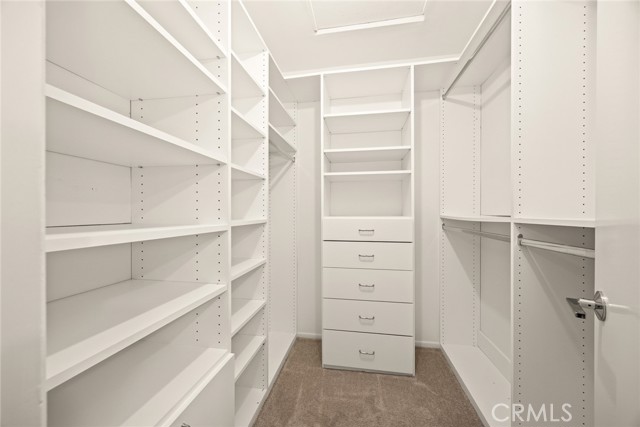 495 W WALNUT Street, Pasadena CA: https://media.crmls.org/medias/e8ff6fdf-f417-41a1-821d-4c672140207a.jpg